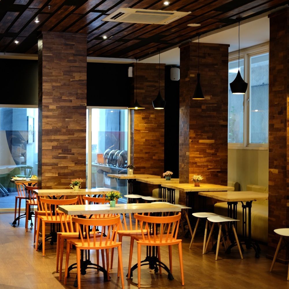 Cleo Hotel Tunjungan Сурабая Экстерьер фото